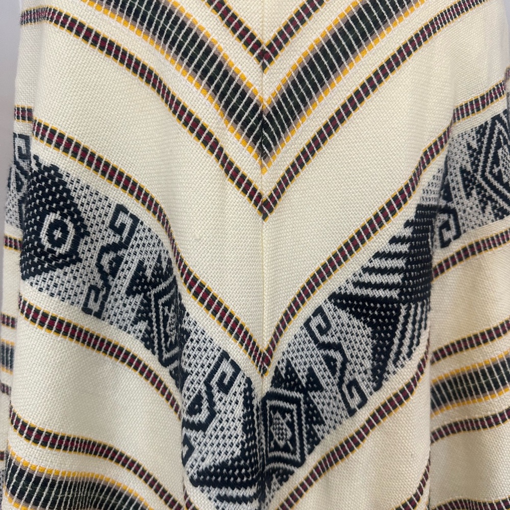 100% Wool Aztec South Western Poncho w/ Fringe Scarf- Ideal for Festivals - Picture 7 of 7